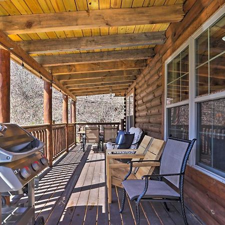 Gatlinburg Cabin With Loft And Game Room 1 Mi To Town Buitenkant foto