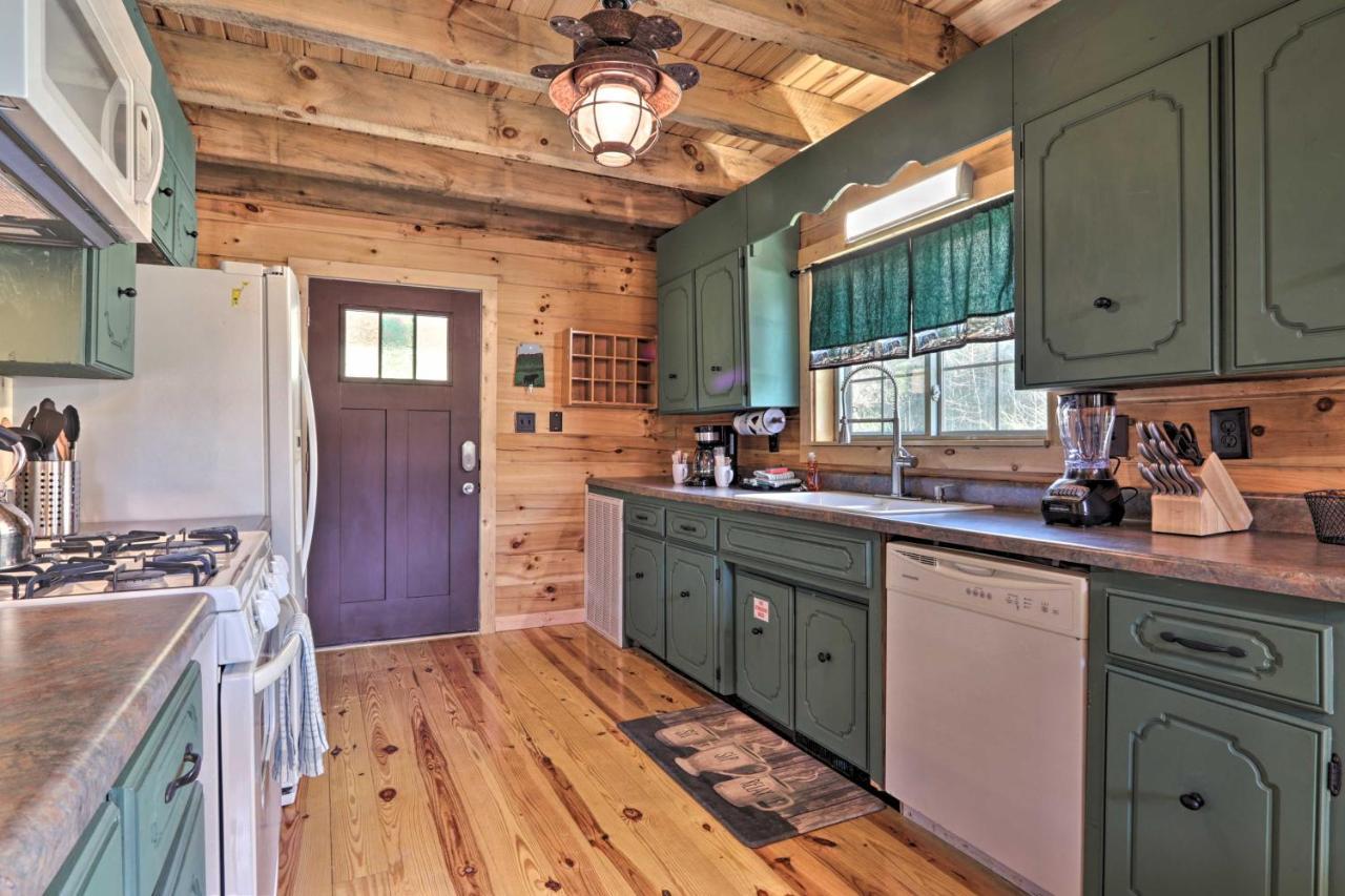 Gatlinburg Cabin With Loft And Game Room 1 Mi To Town Buitenkant foto