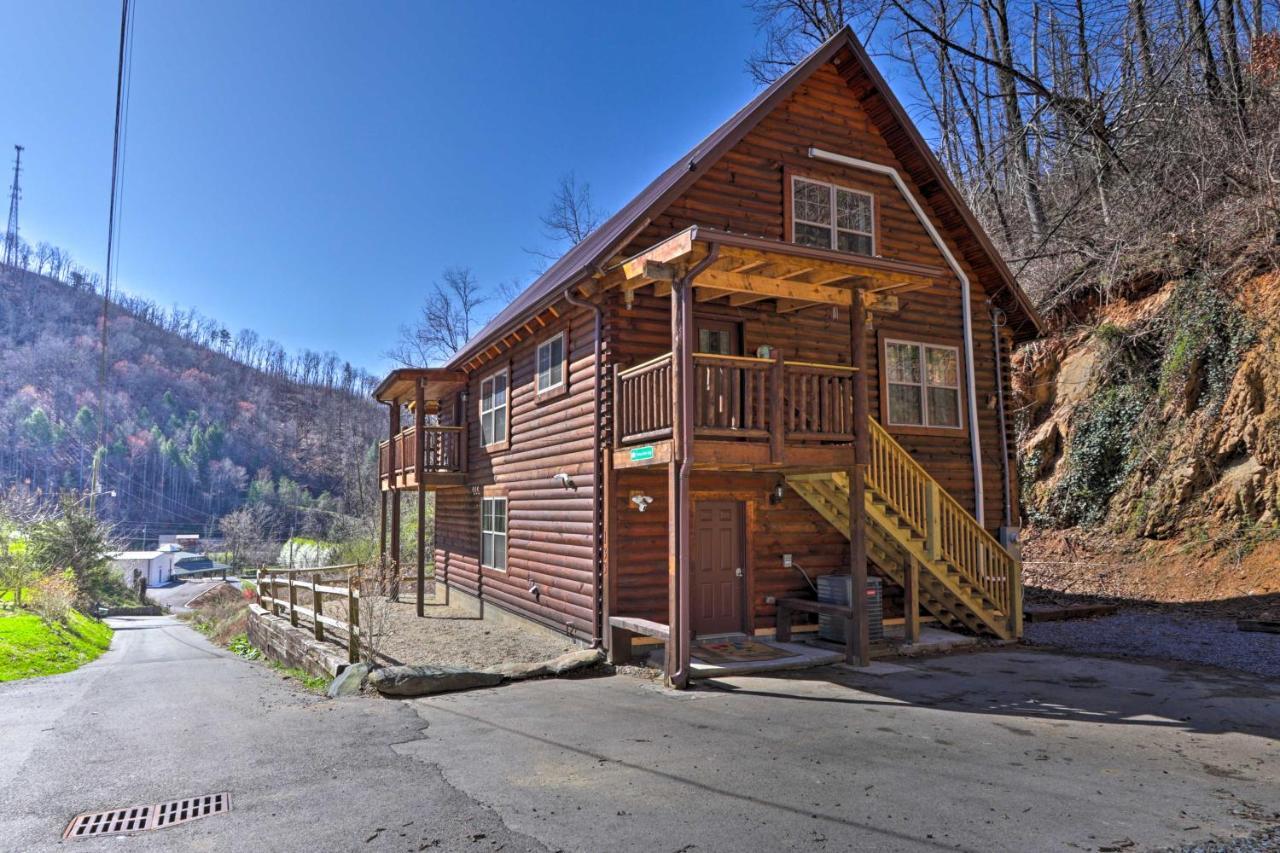 Gatlinburg Cabin With Loft And Game Room 1 Mi To Town Buitenkant foto